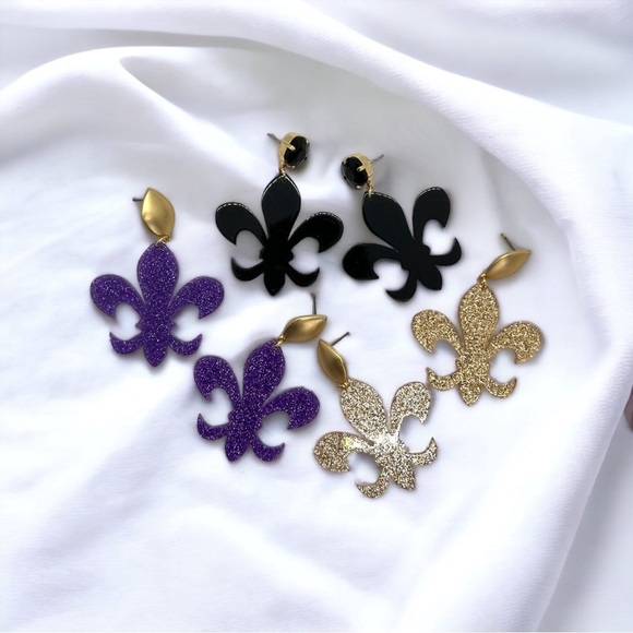 Fleur-tastic Oversized Earrings: Rock Your Louisiana Spirit in Style! NWT - Picture 9 of 10